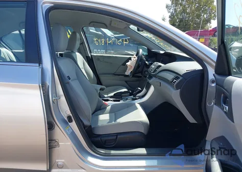 2015 Honda Accord Lx z USA, uszkodzony, nr VIN 1HGCR2F37FA061222